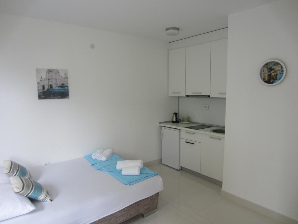 Apartments Minja Nerin Petrovac Buitenkant foto