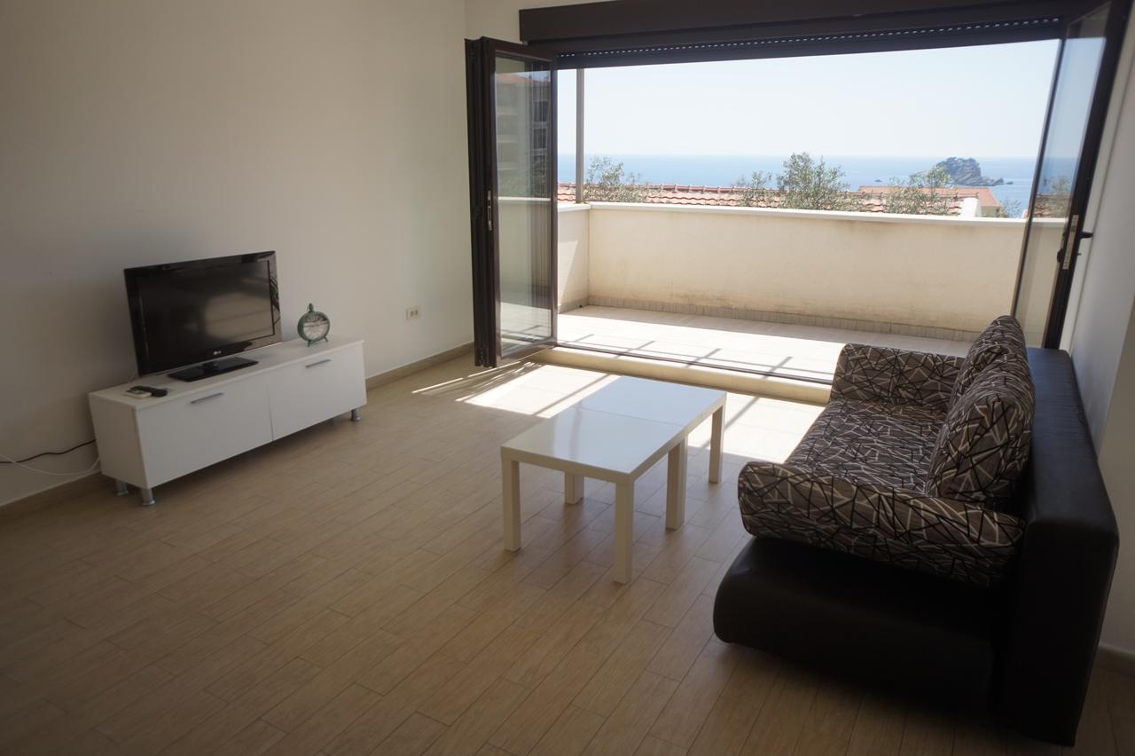 Apartments Minja Nerin Petrovac Buitenkant foto