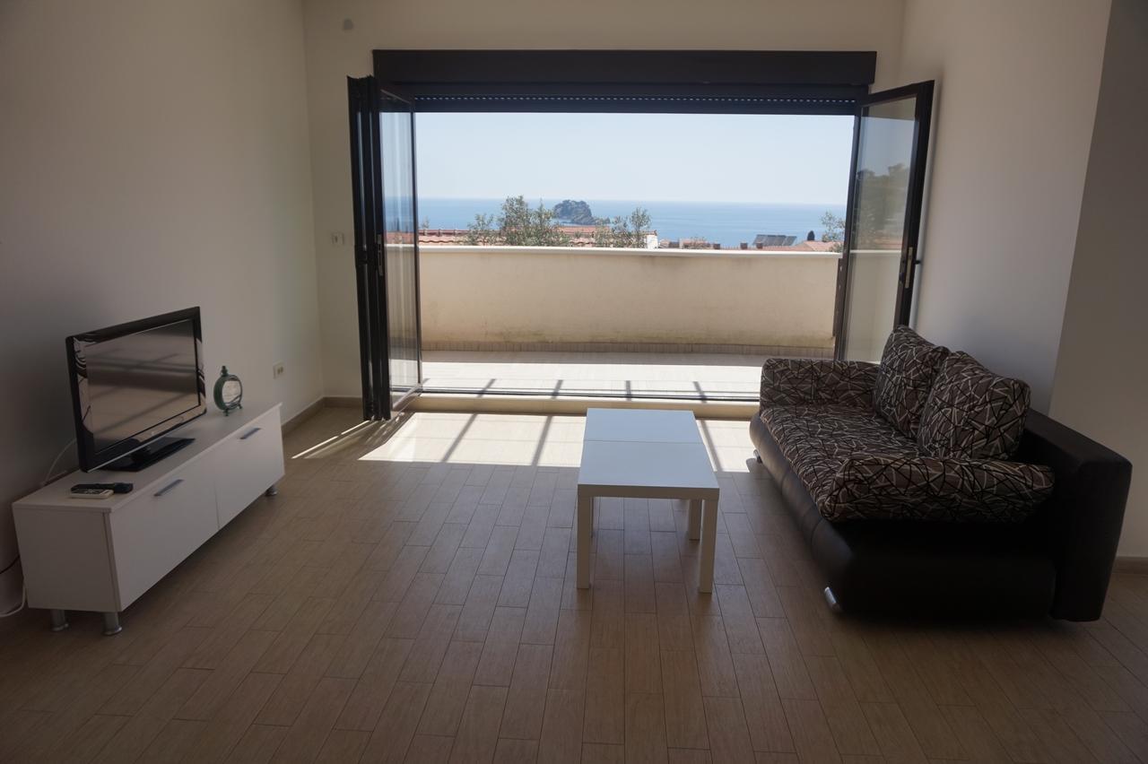 Apartments Minja Nerin Petrovac Buitenkant foto