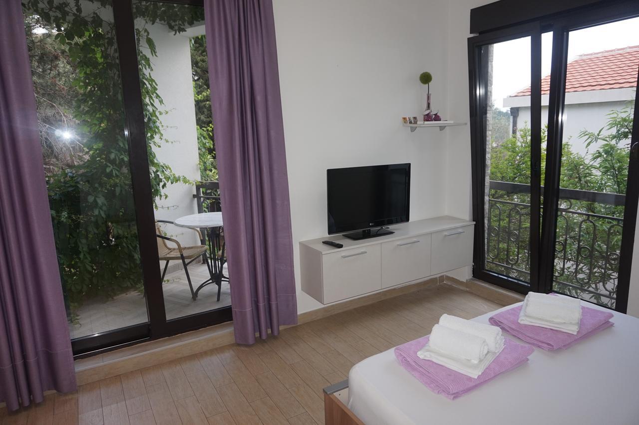 Apartments Minja Nerin Petrovac Buitenkant foto